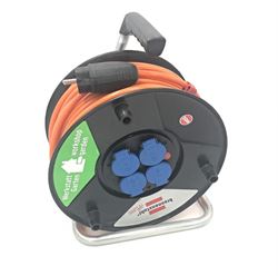 Brennenstuhl Prodlužovací kabel 50m na bubnu PVC 4x 230V 16A 3G1,5 IP 44